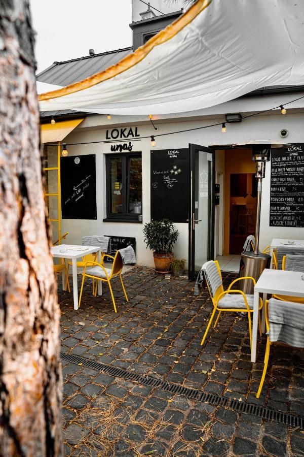 Street Food Possonium Apartments Bratislava Ngoại thất bức ảnh